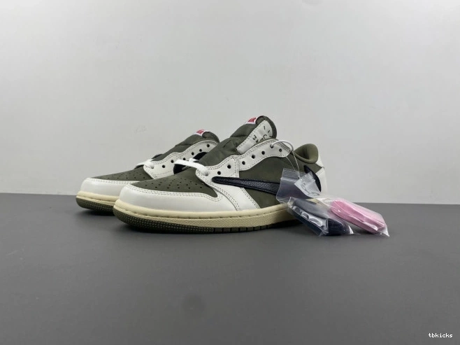 TBK TRAVIS JORDAN MEDIUM 1 X DM7866-200 AIR OG SCOTT OLIVE LOW 0801